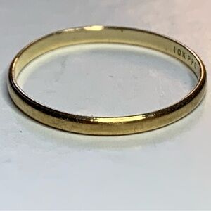10k Gold half pinky band ring or child’s ring.marked and tested dainty in size.